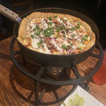 Chicago Fire - Cob Cub Club Deep SMl - so cheesy! - Pizza Near Me - Sacramento, California
