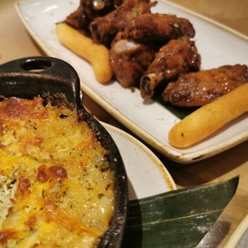 Chubby's Jamaican Kitchen - Mac and cheese. Chicken wings - Caribbean Near Me - Toronto, Ontario