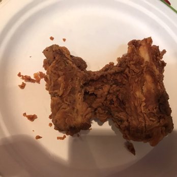 Ezell's Famous Chicken - Golden brown spicy chicken breast. At least that's what I ordered. - Southern Near Me - Lynnwood, Washington