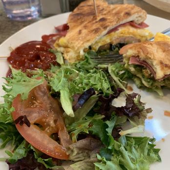 Crave Cafe Studio City - Breakfast with side salad - Cafes Near Me - Studio City, California Crave Cafe Studio City - Breakfast with side salad - Cafes Near Me - Studio City, California