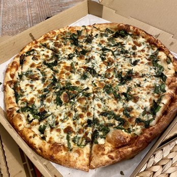 Fat Tomato Pizza - Popeyes White Pie. - Pizza Near Me - Long Beach, California