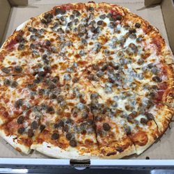 Casey's - Large Beef Pizza