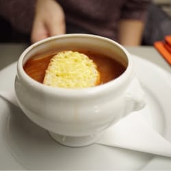 De Zalm - French onion soup.