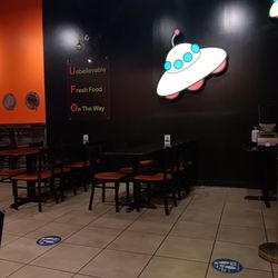 UFO Hibachi & Sushi - Interior