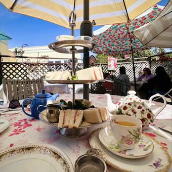 Lovey's Tea Shoppe - Tea set - British Near Me - Pacifica, California