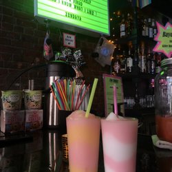 The Holler - Pretttttttty- yummy in my tummy