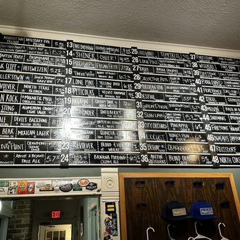 Oak St. Drafthouse - Large Beer Selection - Pubs Near Me - Denton, Texas