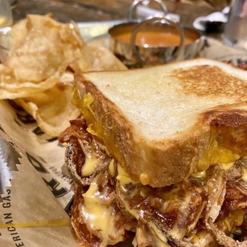 The Yard - Smack Yo Mama grilled cheese sandwich - New American Near Me - Pittsburgh, Pennsylvania The Yard - Smack Yo Mama grilled cheese sandwich - New American Near Me - Pittsburgh, Pennsylvania