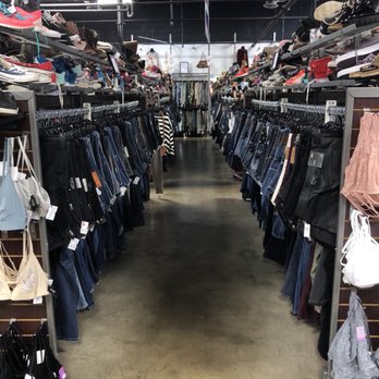 Uptown Cheapskate- Acworth - Used, Vintage & Consignment Near Me - Acworth, Georgia Uptown Cheapskate- Acworth - Used, Vintage & Consignment Near Me - Acworth, Georgia