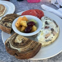 Longbeach Cafe - Egg white omelet