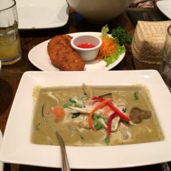 Thai Square - Green curry, sticky rice and corn cake - Thai Near Me - London, XGL