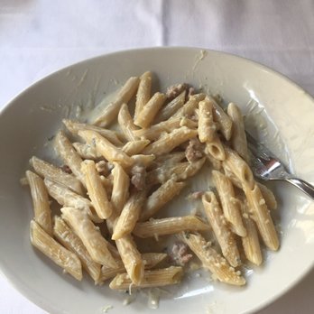 Perdinci Bistró - Short pasta with sausage in a 4 cheese sauce. - Roman Near Me - Rome, RM Perdinci Bistró - Short pasta with sausage in a 4 cheese sauce. - Roman Near Me - Rome, RM