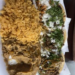 Los Comales - Taco dinner