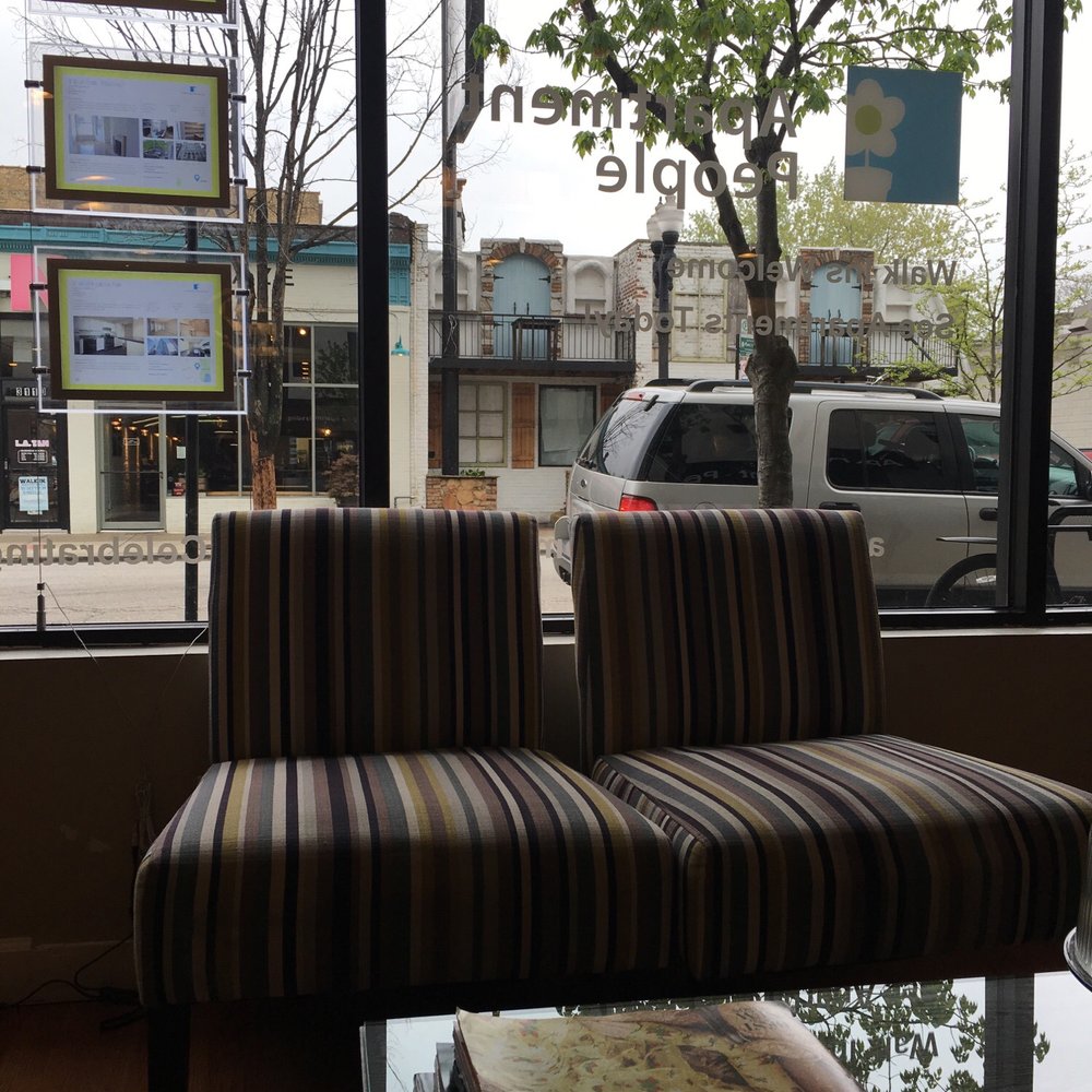 Apartment People - Front window - Apartment Agents Near Me - Chicago, Illinois
