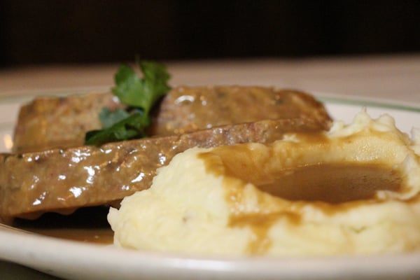 Luke's Bar & Grill by null