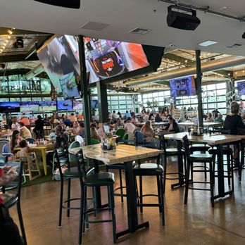 Backyard - Desert Ridge - Inside - Sports Bars Near Me - Phoenix, Arizona