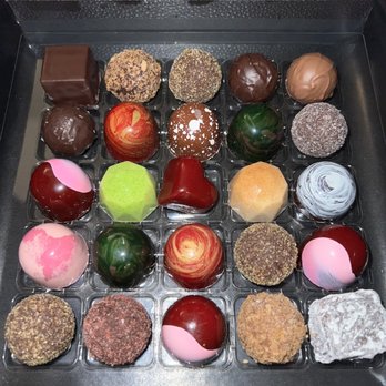 Hakan Chocolatier - 25 count of assorted chocolates - Chocolatiers & Shops Near Me - Beacon, New York