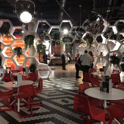 Radisson RED - Main level restaurant