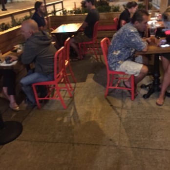 Hungry Brew Hops - Patio - Gastropubs Near Me - Newmarket, Ontario Hungry Brew Hops - Patio - Gastropubs Near Me - Newmarket, Ontario