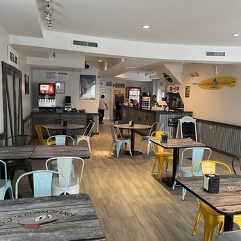 DJ’s Clam Shack - Dining area - Seafood Near Me - Huntington, New York DJ’s Clam Shack - Dining area - Seafood Near Me - Huntington, New York