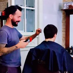 La Barbería de Salvatierra - Barbería clásica en el centro de Valencia - junto al Mercado de Colón