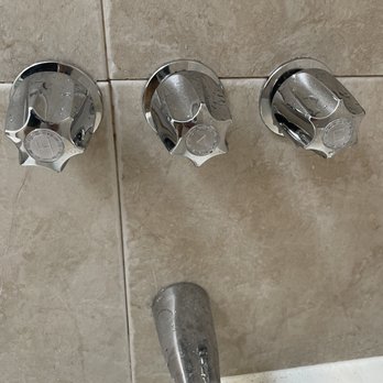 Puentehandyman - New installed shower fixtures - Handyman Near Me Puentehandyman - New installed shower fixtures - Handyman Near Me