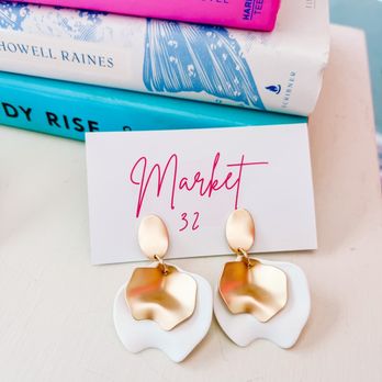 Market 32 - Jewelry Near Me - Belhaven, North Carolina Market 32 - Jewelry Near Me - Belhaven, North Carolina