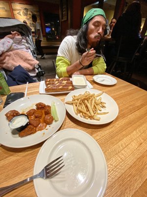 Applebee's Grill + Bar by null