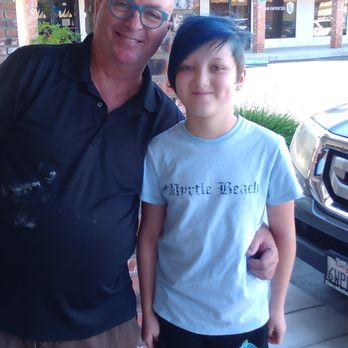 Merlin Robertson - Hair Stylists Near Me - Fresno, California Merlin Robertson - Hair Stylists Near Me - Fresno, California