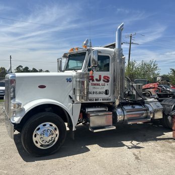 RJS Towing - Towing Near Me RJS Towing - Towing Near Me