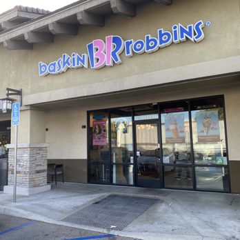 Baskin Robbins - It's right in the middle of Starbucks and Verizon - Ice Cream & Frozen Yogurt Near Me - Santa Clarita, California