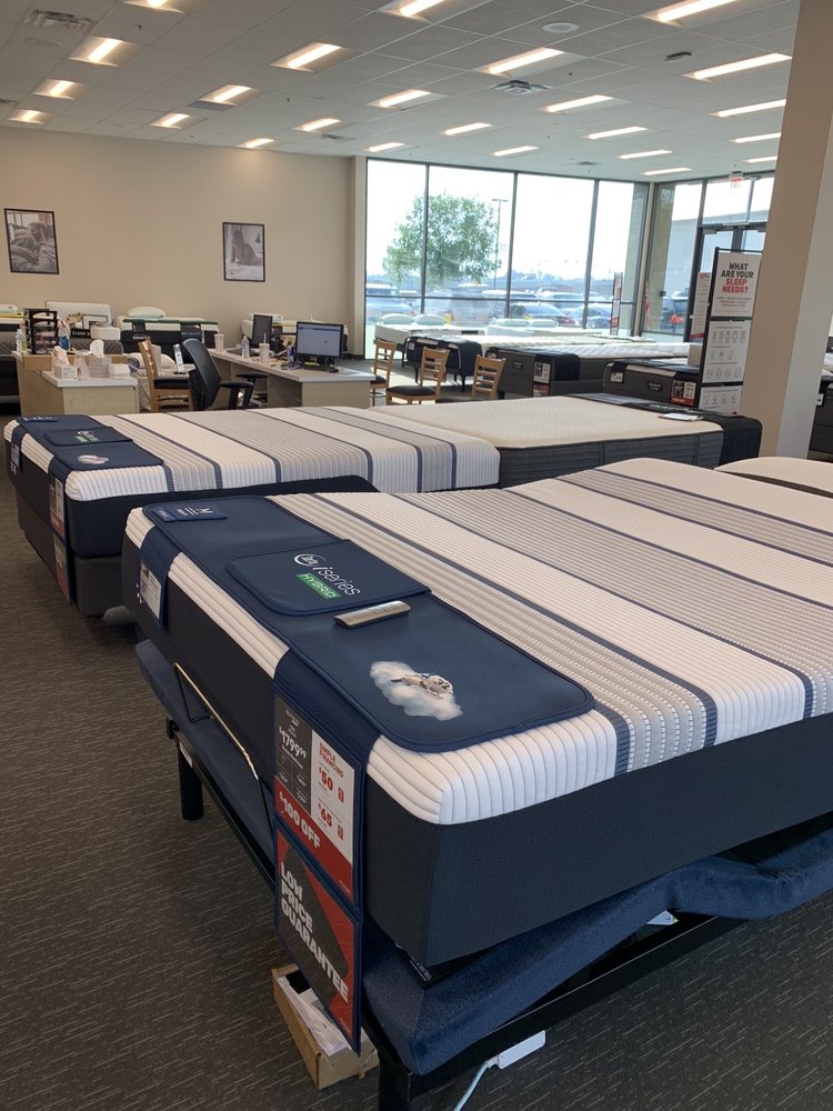 MATTRESS FIRM BURBANK TOWN CENTER 18 Photos & 27 Reviews Furniture