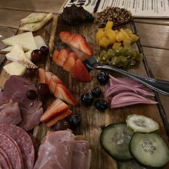 POUR Restaurant & Bar - New American Near Me - Lafayette, Louisiana POUR Restaurant & Bar - New American Near Me - Lafayette, Louisiana