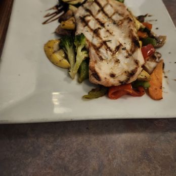 Columbia Inn - Grilled chicken lunch special - Italian Near Me - Montville, New Jersey