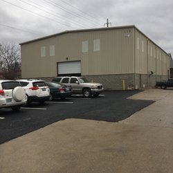 Rock House Brewing - Additional space with cornhole, food trucks and bar