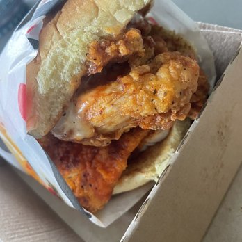 Roaming Rooster - Honey butter chicken - Chicken Shop Near Me - Washington, DC, District of Columbia