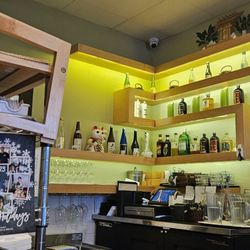 En Japanese Cuisine - Cozy, unaffected space. Good selection of Sakè (sah keh), Shōchū (show chew), Japanese beers to pair with Japanese cuisine.