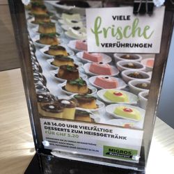 Migros - Desserts ab 14h oben im Restaurant