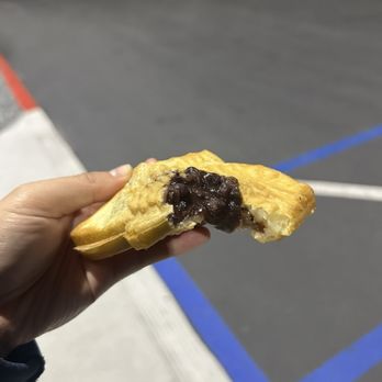 Somisomi - Red Bean Taiyaki - Desserts Near Me - San Diego, California Somisomi - Red Bean Taiyaki - Desserts Near Me - San Diego, California
