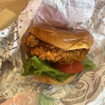 Jollibee - Deli - Fast Food Near Me - Tukwila, Washington