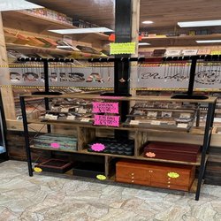 Tundra Smoke Shop Marinette