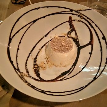 A Son de Mar Lavapiés - Pannacota casera - Italian Near Me - Madrid, M