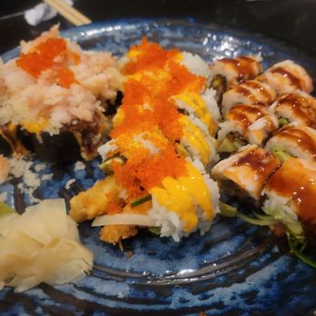Sakana - Makimono Combo Special - Sushi Bars Near Me - Cambridge, Massachusetts