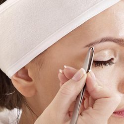 Eyebrows Threading Studio
