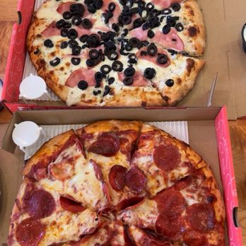Delish Pizza - Pizza Near Me - Sacramento, California