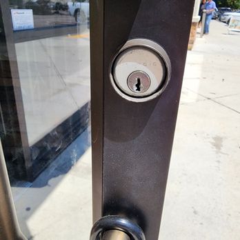 Desert Veteran Lock and Key - Keys & Locksmiths Near Me Desert Veteran Lock and Key - Keys & Locksmiths Near Me