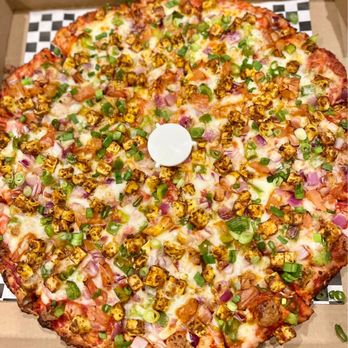 Cali Pizza - Paneer Tikka Pizza - Deliciousness which melts in your mouth with each bite -) - Salad Near Me - San Jose, California Cali Pizza - Paneer Tikka Pizza - Deliciousness which melts in your mouth with each bite -) - Salad Near Me - San Jose, California