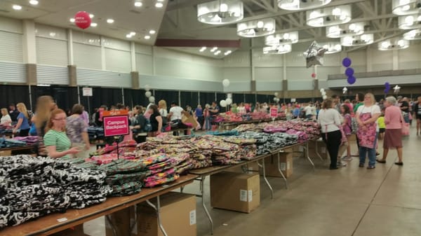 Vera Bradley Sale Fort Wayne 2025 VERA BRADLEY OUTLET SALE - Updated June 2025 - 4000 Parnell Ave, Fort