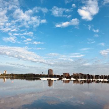 Bde Maka Ska Park - Bde Maka Ska is home to the Minneapolis Sailing Club, several fishing piers, beaches and boat rentals. - Parks Near Me - Minneapolis, Minnesota