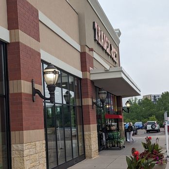 Trader Joe's - Store - Grocery Near Me - Woodbury, Minnesota
